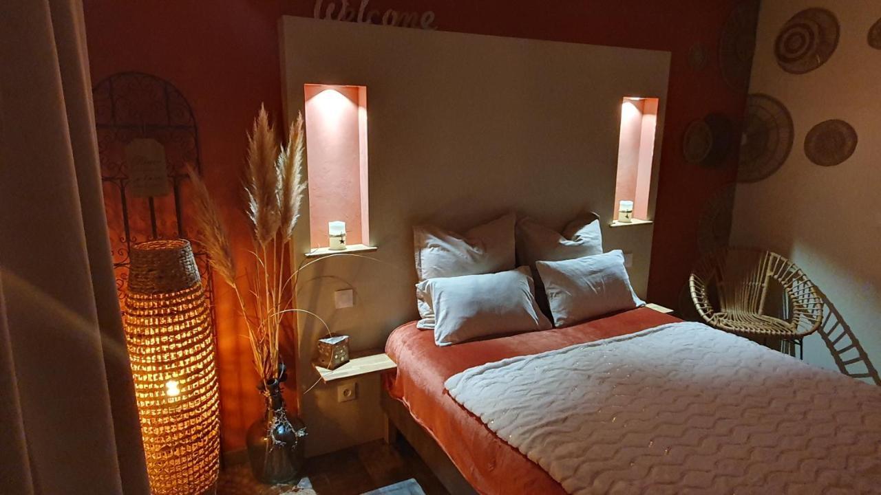 Bed and Breakfast Le Petit Coin De Provence Beaucaire  Esterno foto
