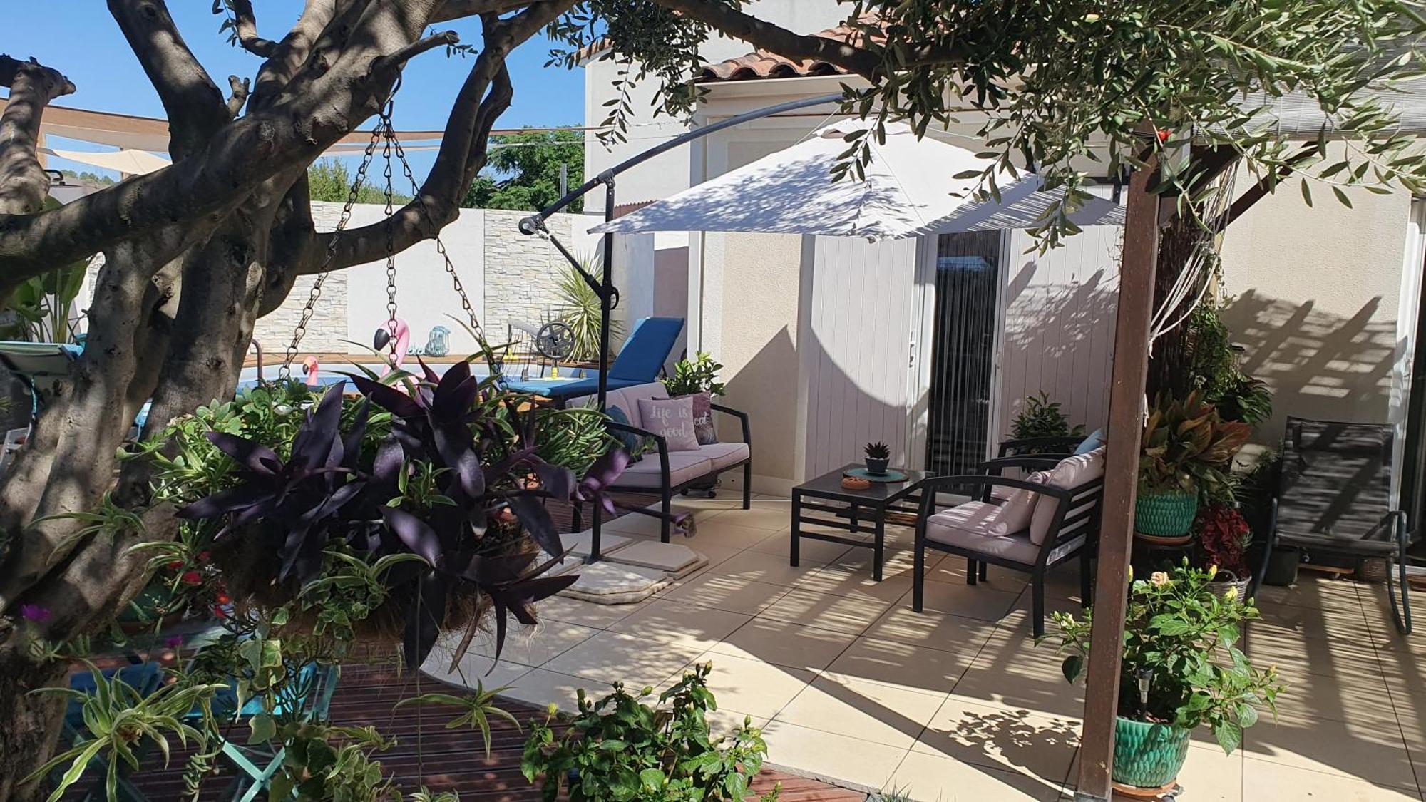 Bed and Breakfast Le Petit Coin De Provence Beaucaire  Esterno foto